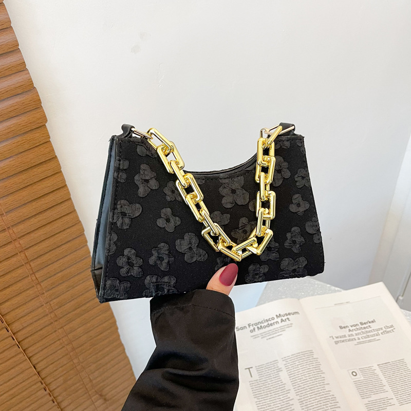 Spring New Simple Underarm Fashion Shoulder Bag 2022 Retro Textured Printed Fashion Chain Shoulder Small Square Bag