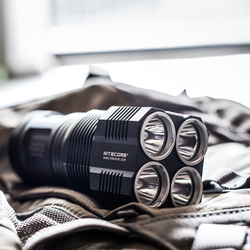 nitecore奈特科尔户外超亮可充电tm28强光手电筒远射聚光验酒超强