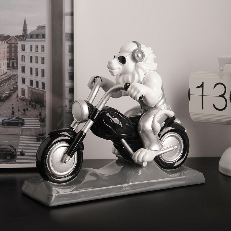 Beihanmei Creative Motorcycle Desktop Decoration Lion Doll Home Living Room Wine Cabinet Strictly Selected Moving into the New House Decoration