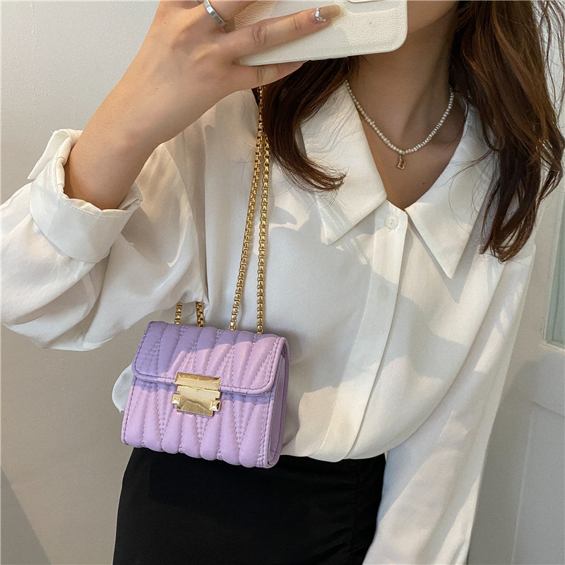 This Year's Popular Small Bag Women's Bag 2022 Autumn and Winter New Leisure Chain Embroidery Thread Shoulder Messenger Bag Small Square Bag for Women