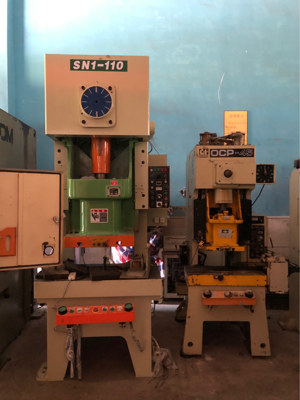 转让二手台湾气动冲床,金丰200吨双轴冲床