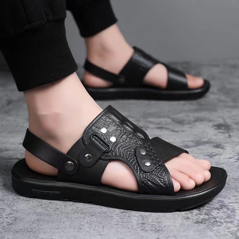 2023 New Men's Sandals Casual Men's Beach Shoes Wear-Resistant Outdoor Slippers Home Soft Bottom Sandals Two-Way Men's Shoes