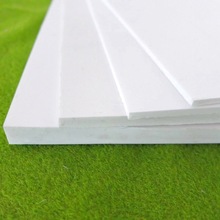 高密度PVC低发泡板 PVC自由发泡板低密度结皮广告雕刻UV打印背框