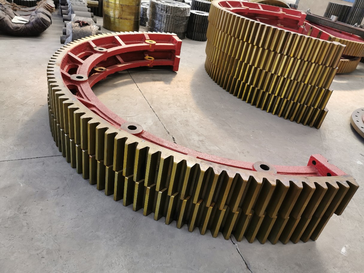 湖北迁都24米河沙回转窑大齿轮轮带托轮挡轮厂家