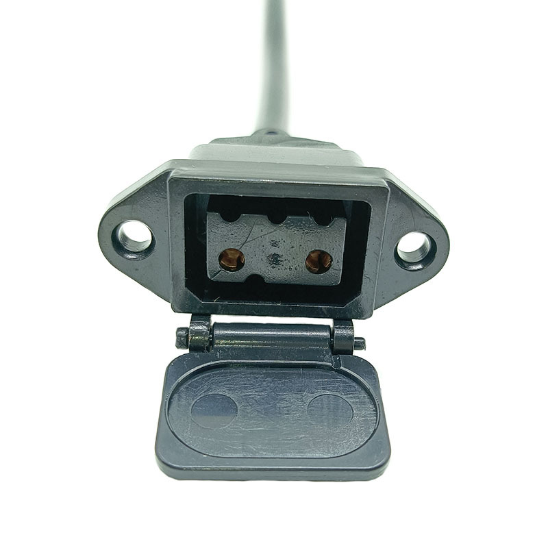 立马新日雅迪三圆孔电动车充电器口带盖防水插三孔充电线连接插座