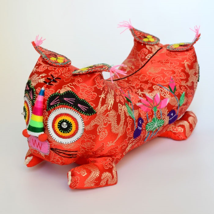 老虎枕头虎头枕布老虎枕头手工布老虎民间工艺品枕头布艺老虎枕头