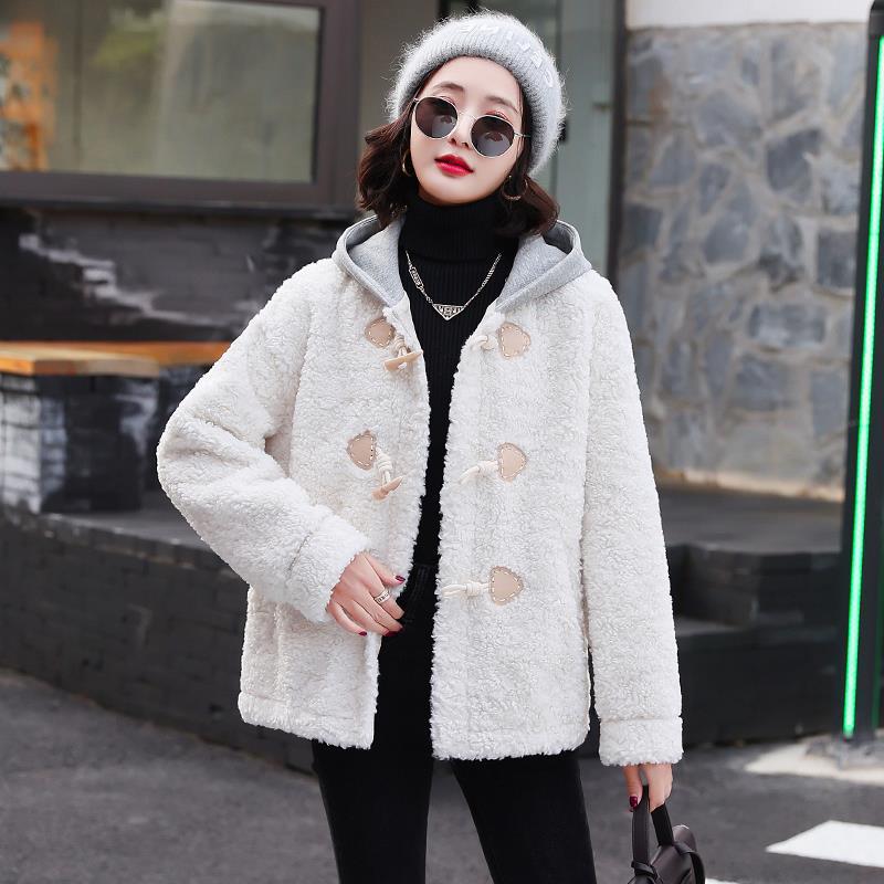 实拍连帽牛角扣羊羔毛外套女冬季秋冬小个子国潮加厚摇粒绒羊羔绒