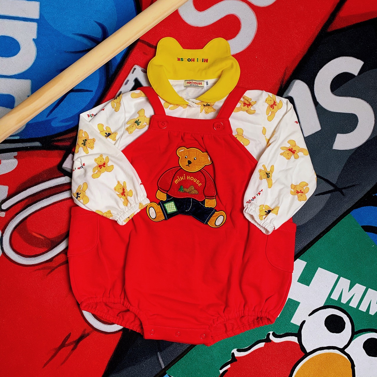 现货21秋日系miki童装可爱坐立熊红色田鸡裤卡通刺绣背带裤童裤