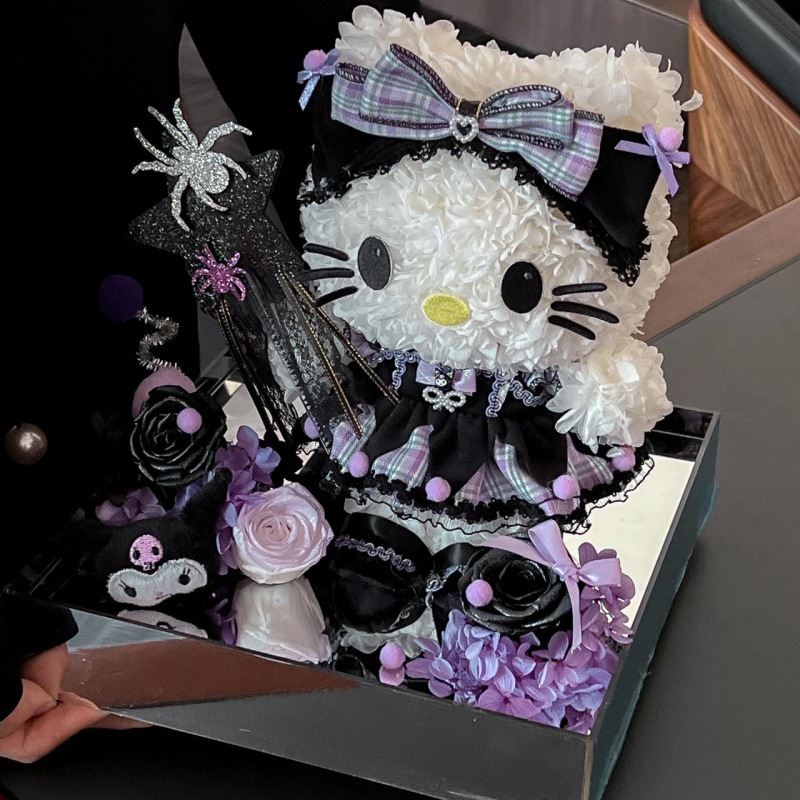 跨境热销小香风永生花kitty变装库洛米kt猫咪摆件520生日礼物批发