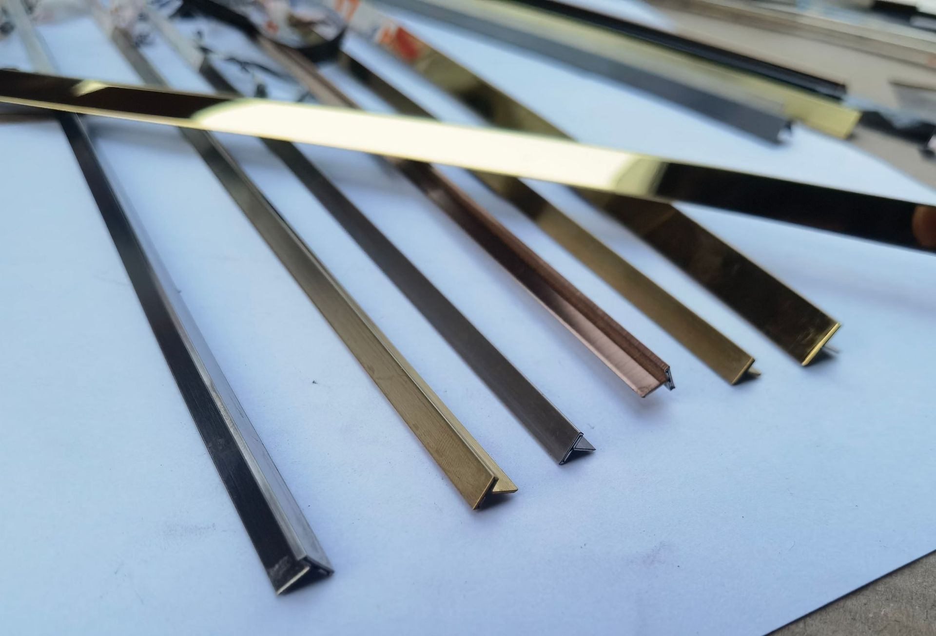 江苏拉丝不锈钢包边踢脚线