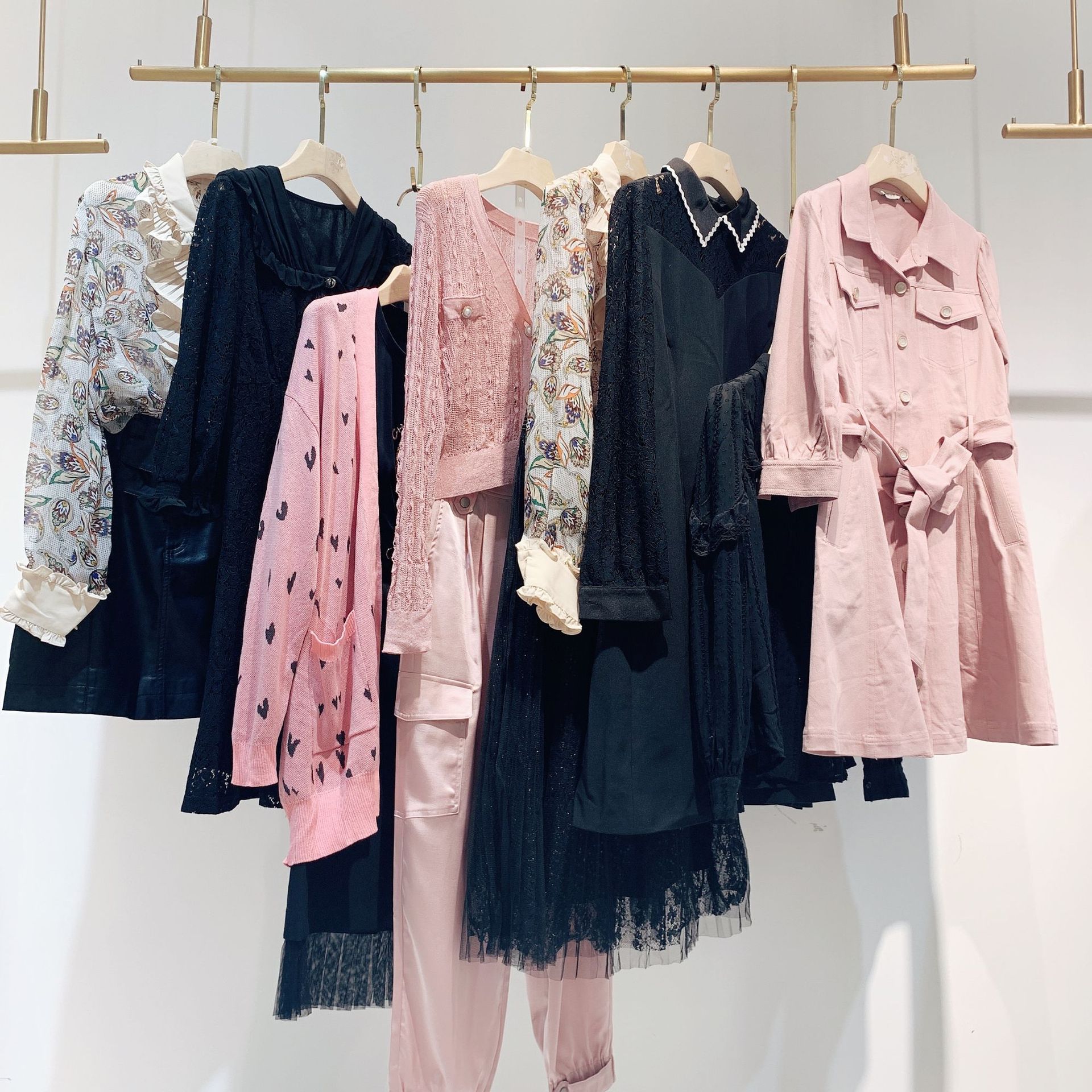 【韩序】22春夏品牌折扣女装走份批发 女装折扣店每年必做女装-阿里巴