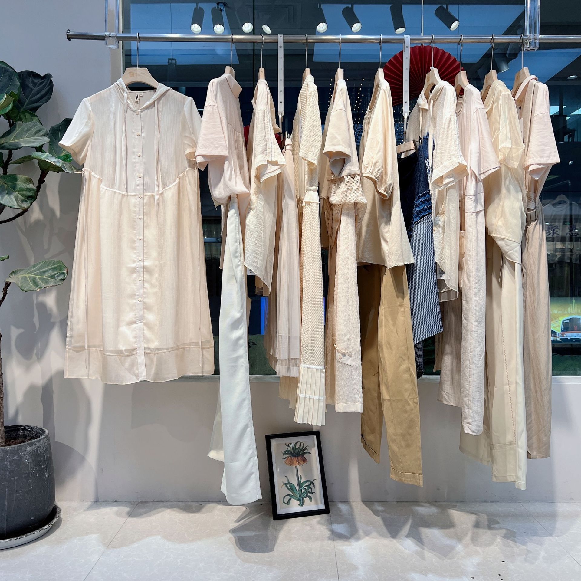 棉麻时尚品牌 李维恩22夏 品牌折扣女装专柜撤柜女装工厂库存尾货