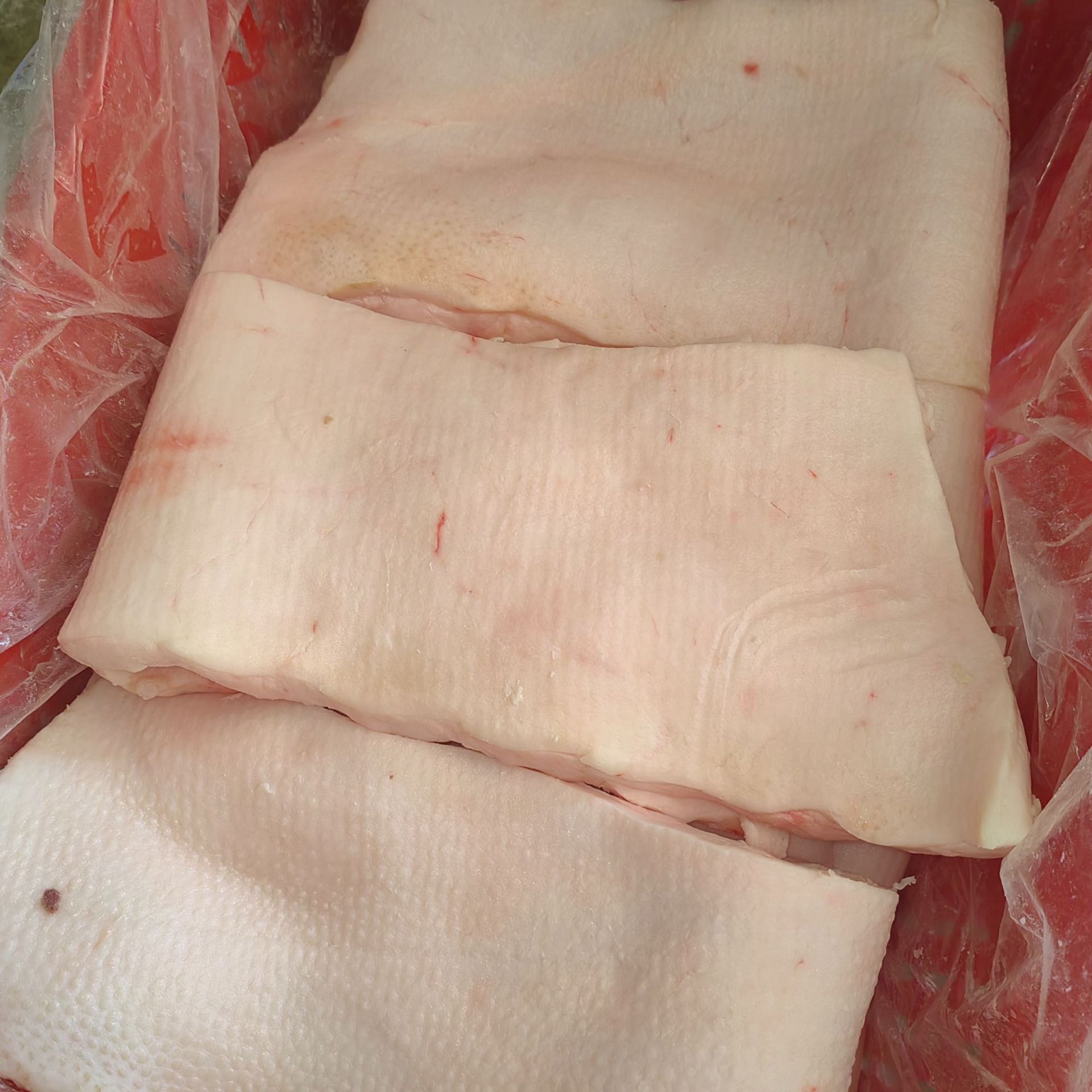 批发鲜脊膘肉 冷冻肥膘大块膘 炼猪油用分割脊膘肥肉餐饮商用