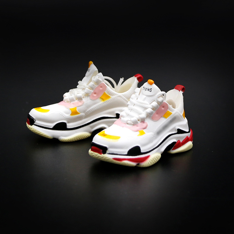 *2cm height)产品名称(item name):立体鞋模型挂饰(3d sneaker shoe