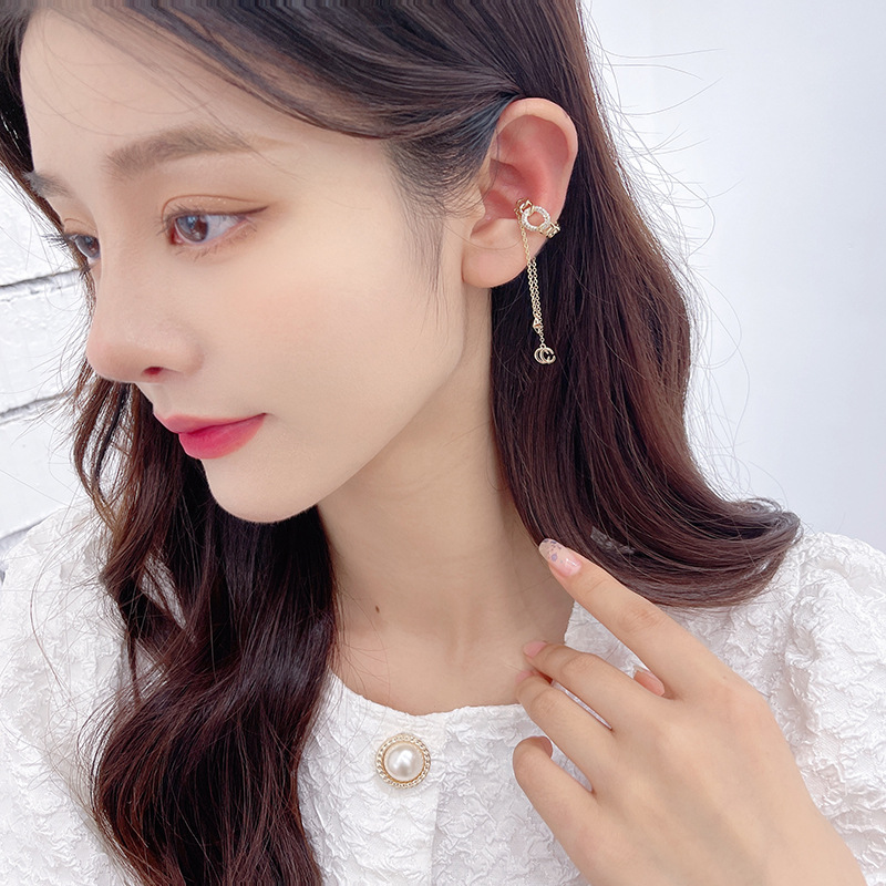 小众无耳洞耳饰女长款流苏镶锆石韩国新款个性镂空几何耳骨夹