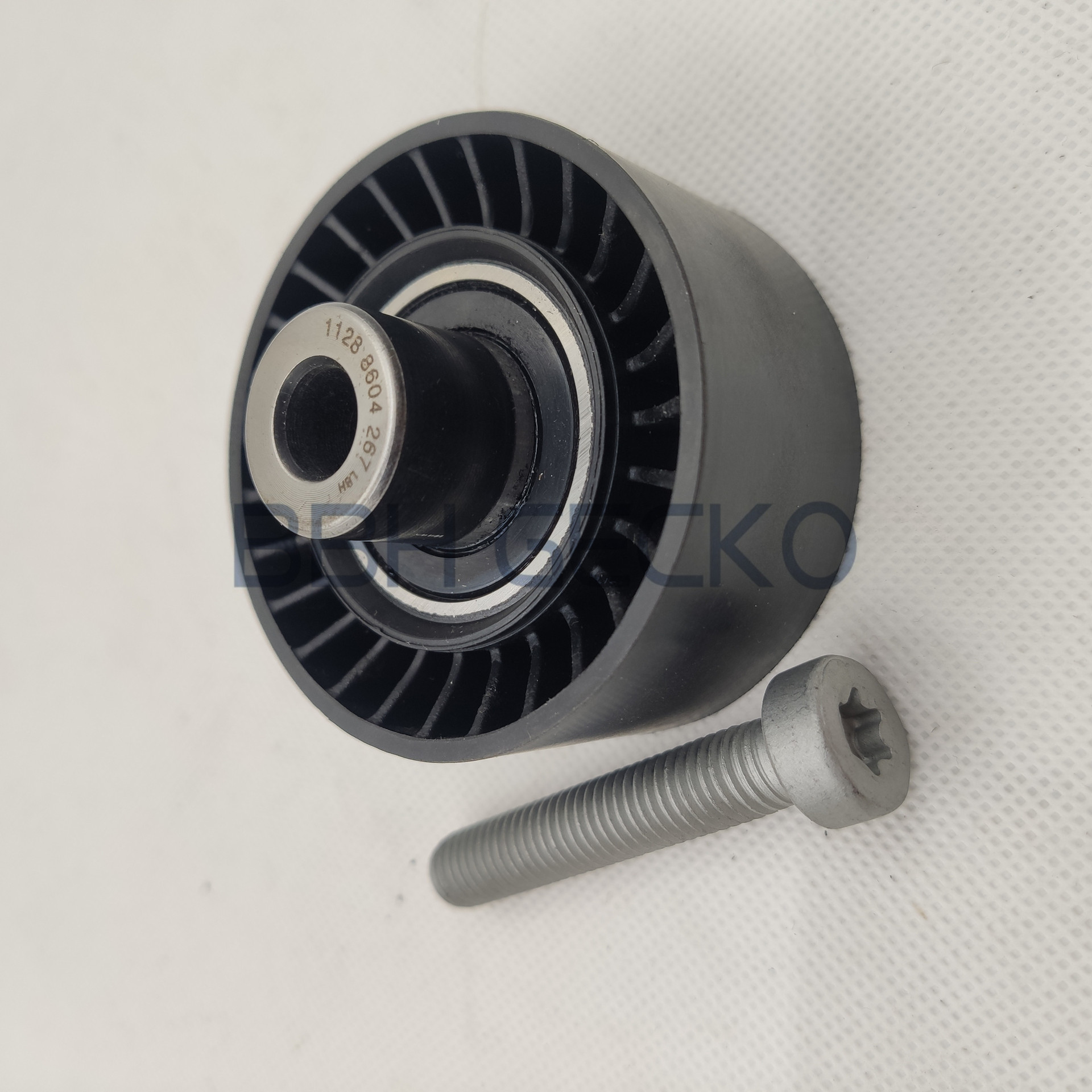 适用于宝马f30 f10 e70皮带张紧轮 惰轮 11288604267 11288673720