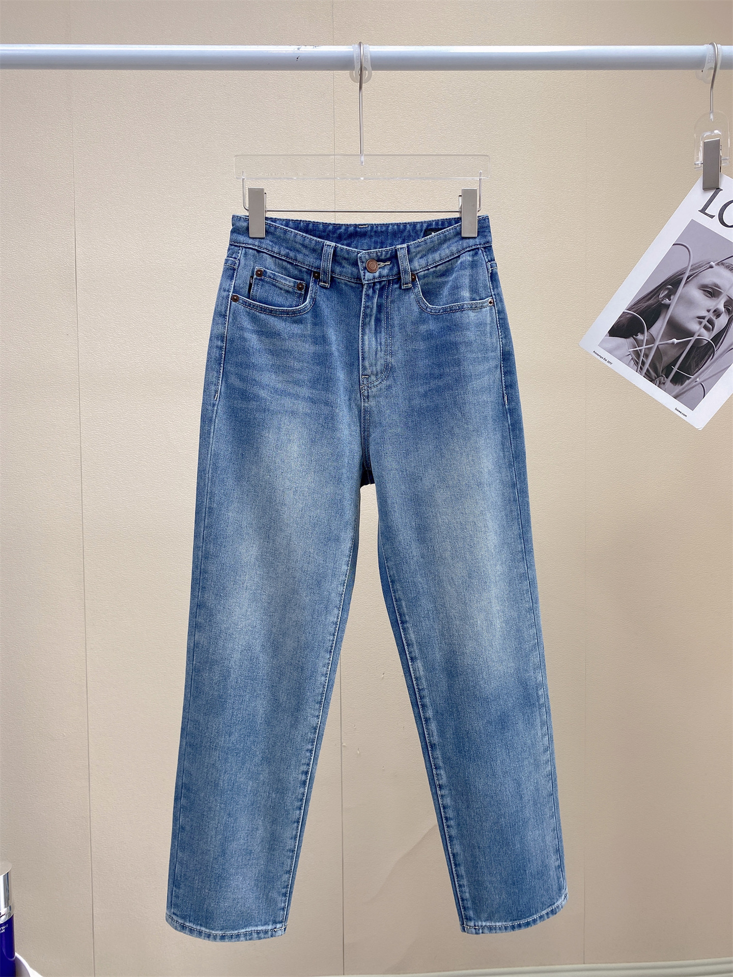 2022时尚潮流新品宽松复古洗水蓝色棉质小锥形牛仔裤女潮 s728