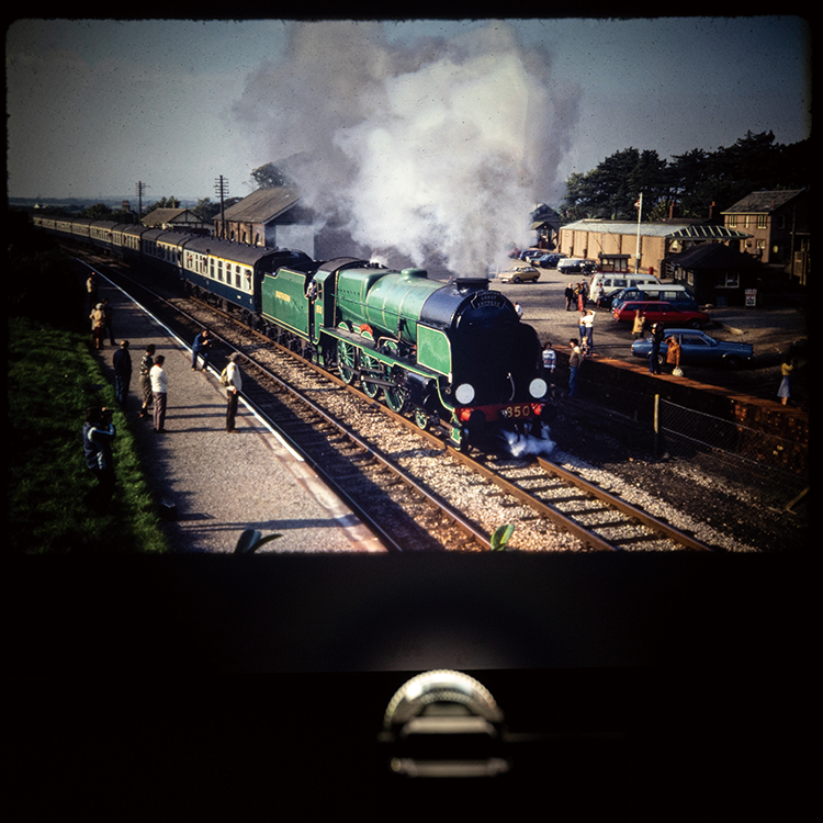 135胶片幻灯机全画幅彩色反转片老式幻灯片胶卷投影emp拾忆菲林