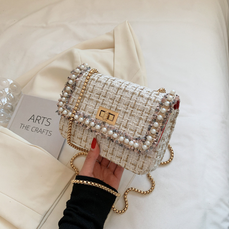 Classic Style Lock Chain New 2021 Early Autumn Shoulder Crossbody Small Square Bag Ins Sweet Woven Pearl Women's Bag