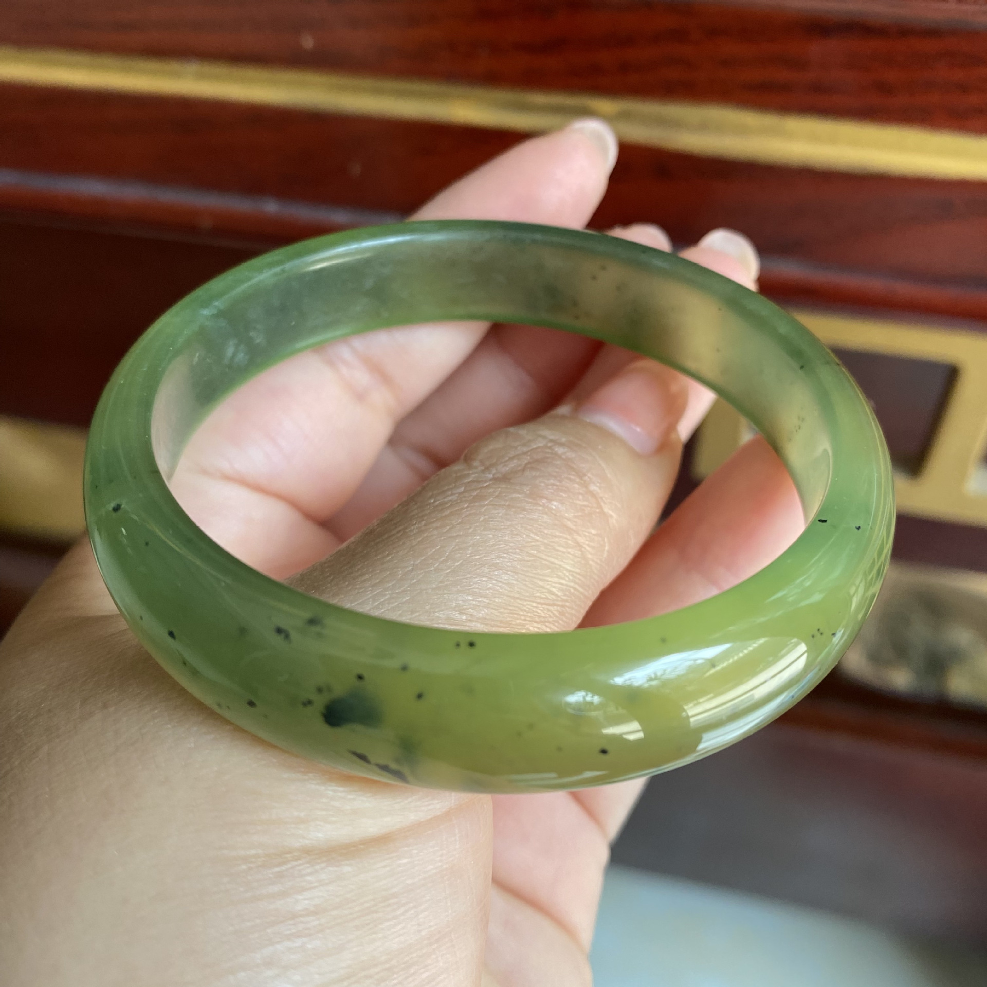 辽宁岫岩玉手镯子岫玉镯绿冰透飘花古风秀玉翠玉女款手环平安镯