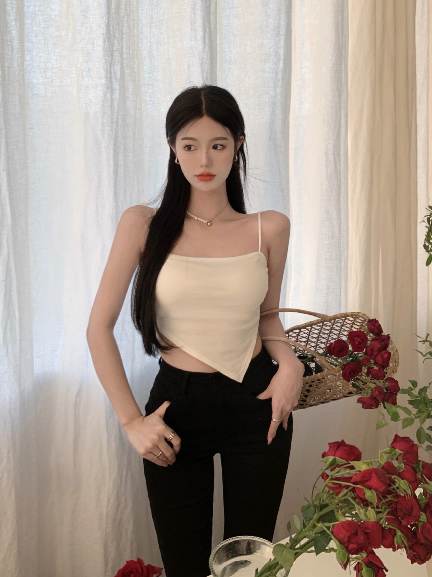 不规则短款辣妹吊带设计感小众外穿背心带胸垫性感内搭打底上衣女