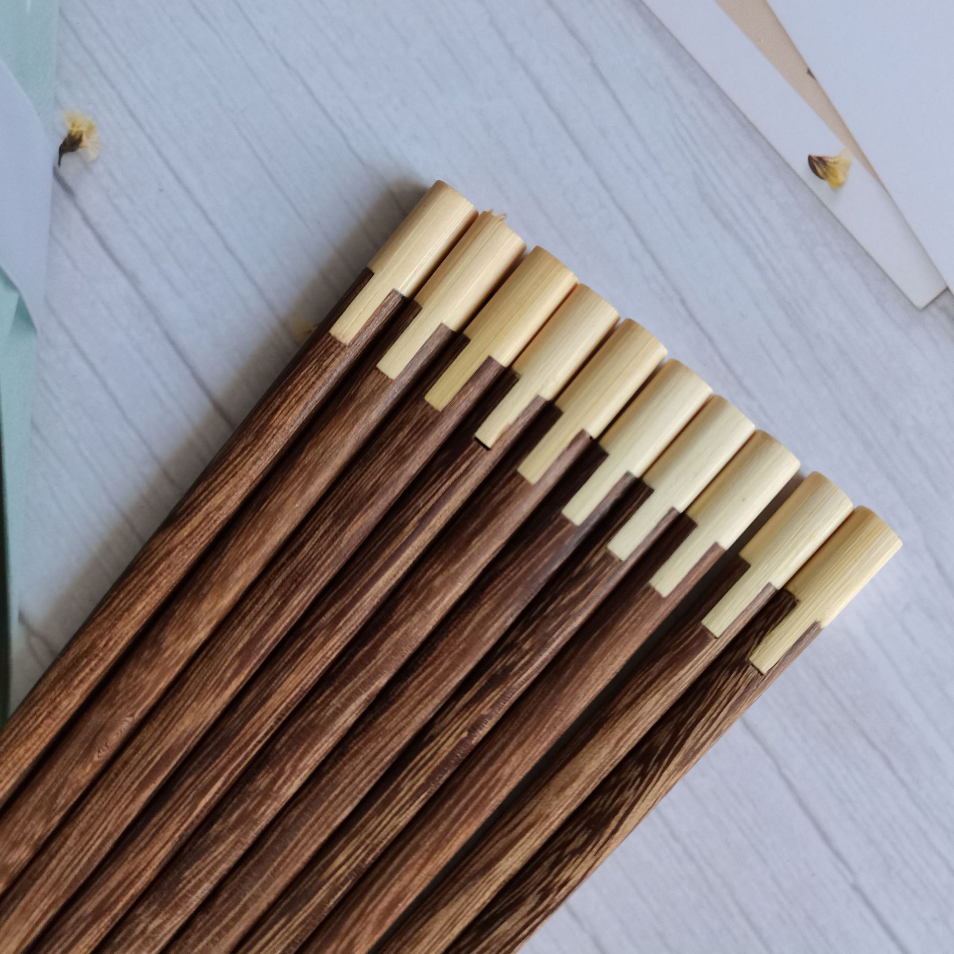 中式竹筷子头天然无漆无蜡木质筷子家用鸡翅木木筷耐高温筷子批发