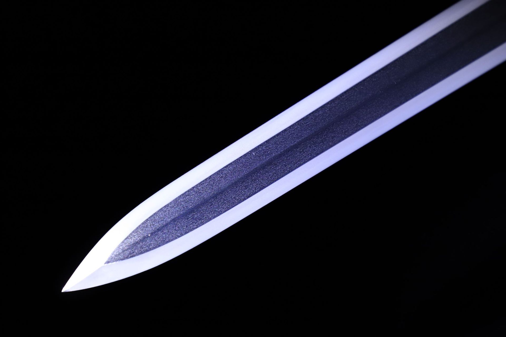 龙泉刀剑进口玉钢一体清剑手工浮雕剑宝剑防身硬剑唐剑未开刃