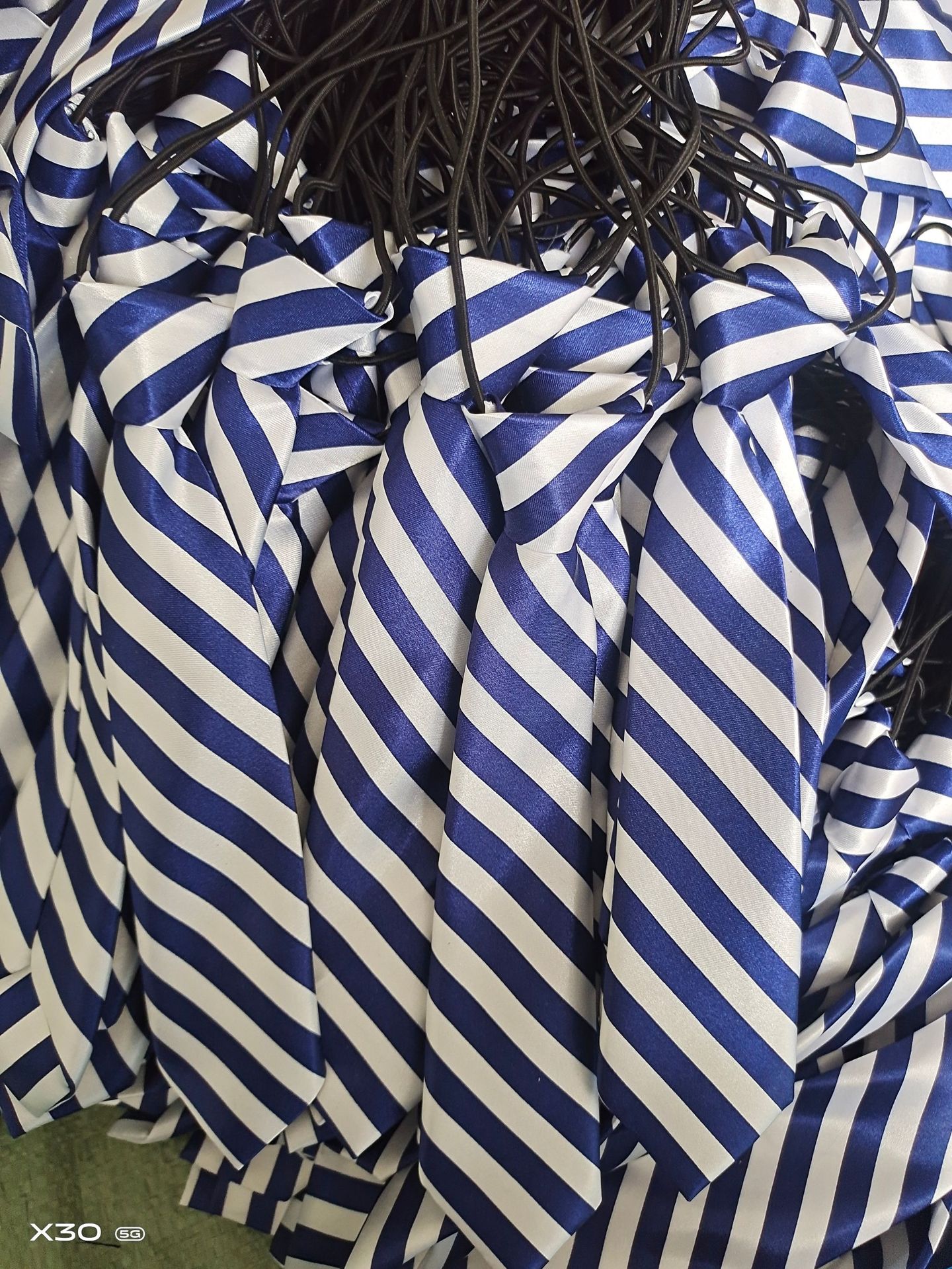 儿童表演领带 小孩皮筋28cm领带 松紧带蓝白条领带