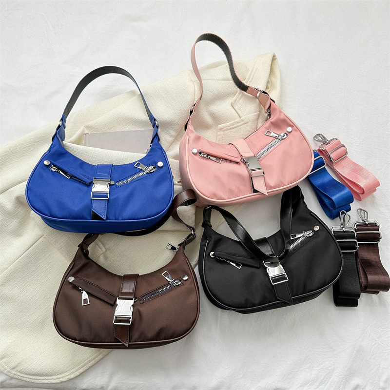 Foreign Trade Messenger Bag 2023 New French Minority Shoulder Underarm Bag Fashion Casual Oxford Cloth Baguette Bag Wholesale