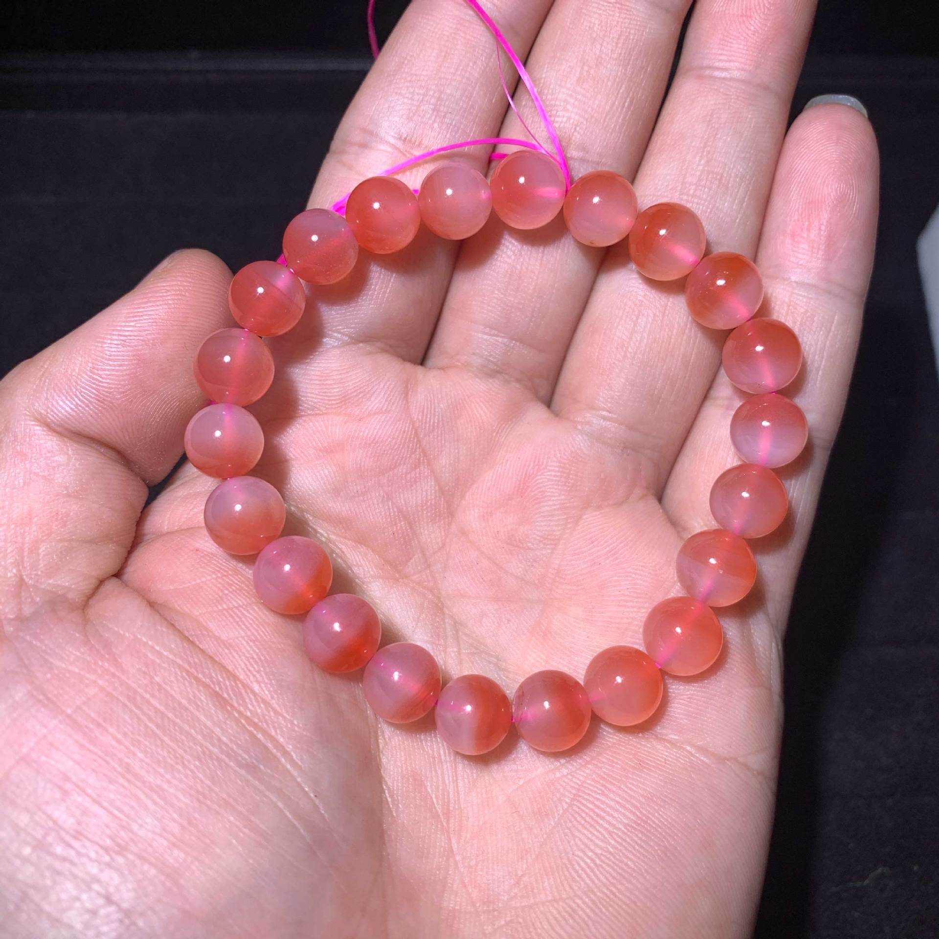 程远珠宝盐源玛瑙水蜜桃渐变色盐源玛瑙手链饰品玛瑙手串厂家批发