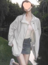 超好看灰色防晒衣女2024新款夏季宽松百搭薄款连帽户外防晒服外文