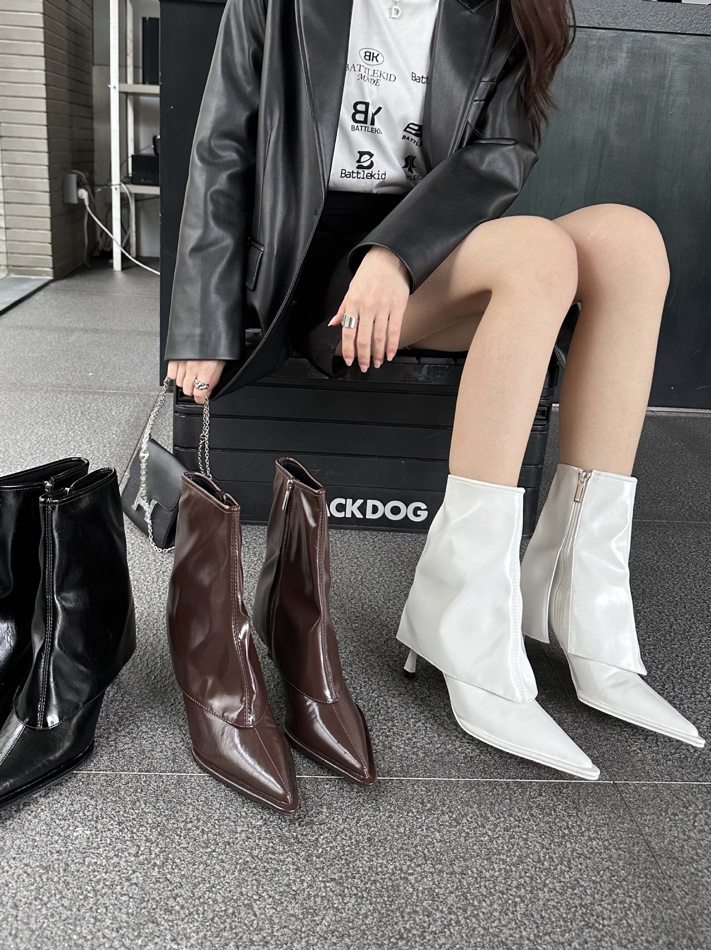 2023秋冬新款尖头细跟欧美时尚高跟短靴-阿里巴巴