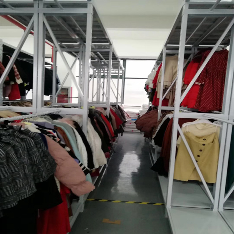 服装专卖店挂衣架 仓储挂衣架相似店铺>进入本店铺>厂房面积:8000加工