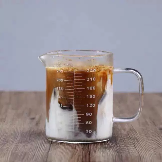 批发玻璃量杯240ml 带刻度 家用烘焙量杯带手柄 耐热玻璃水壶