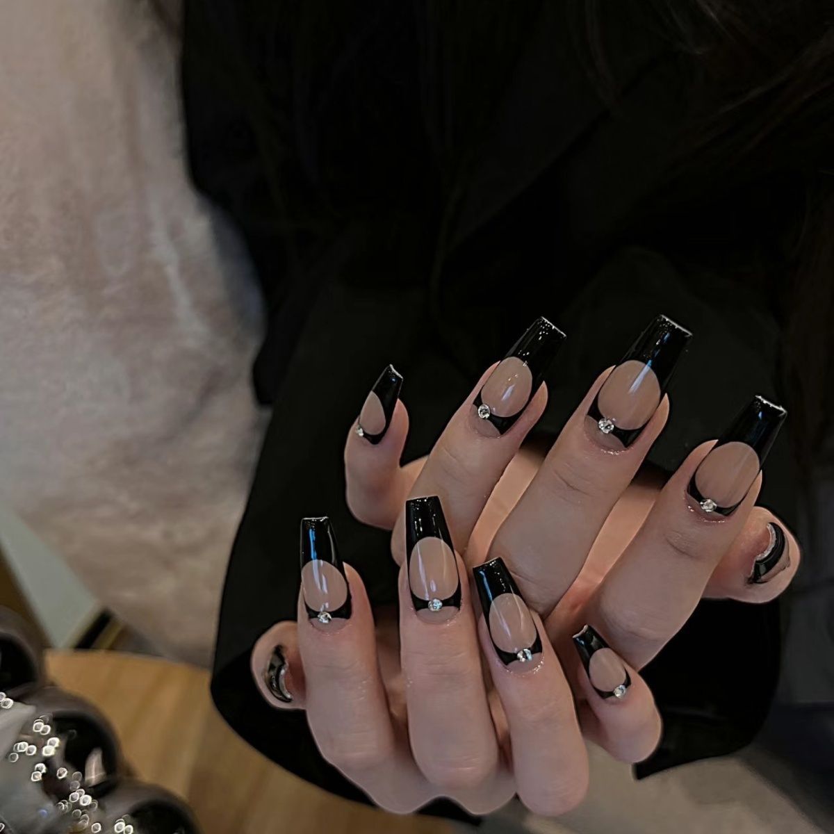 包邮甜酷girl手工小红书网红感美甲贴片成品法式边纯欲夏天穿戴甲