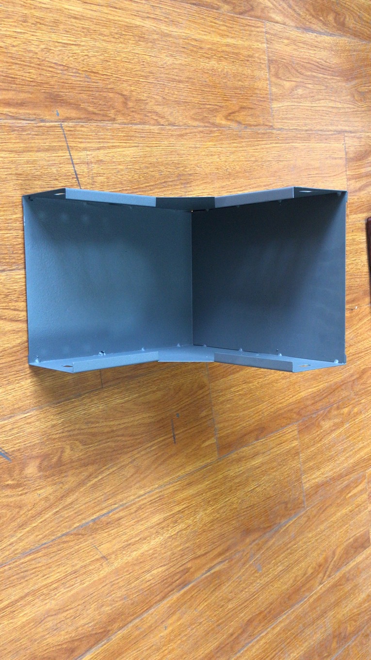 厂家供应桥架水平弯头水平下弯头水平三通水平四通各种规格订制