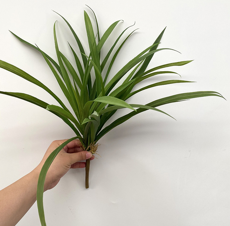 仿真植物吊兰草假花宽叶绿草室内户外绿植插花箱橱窗布景装饰植物