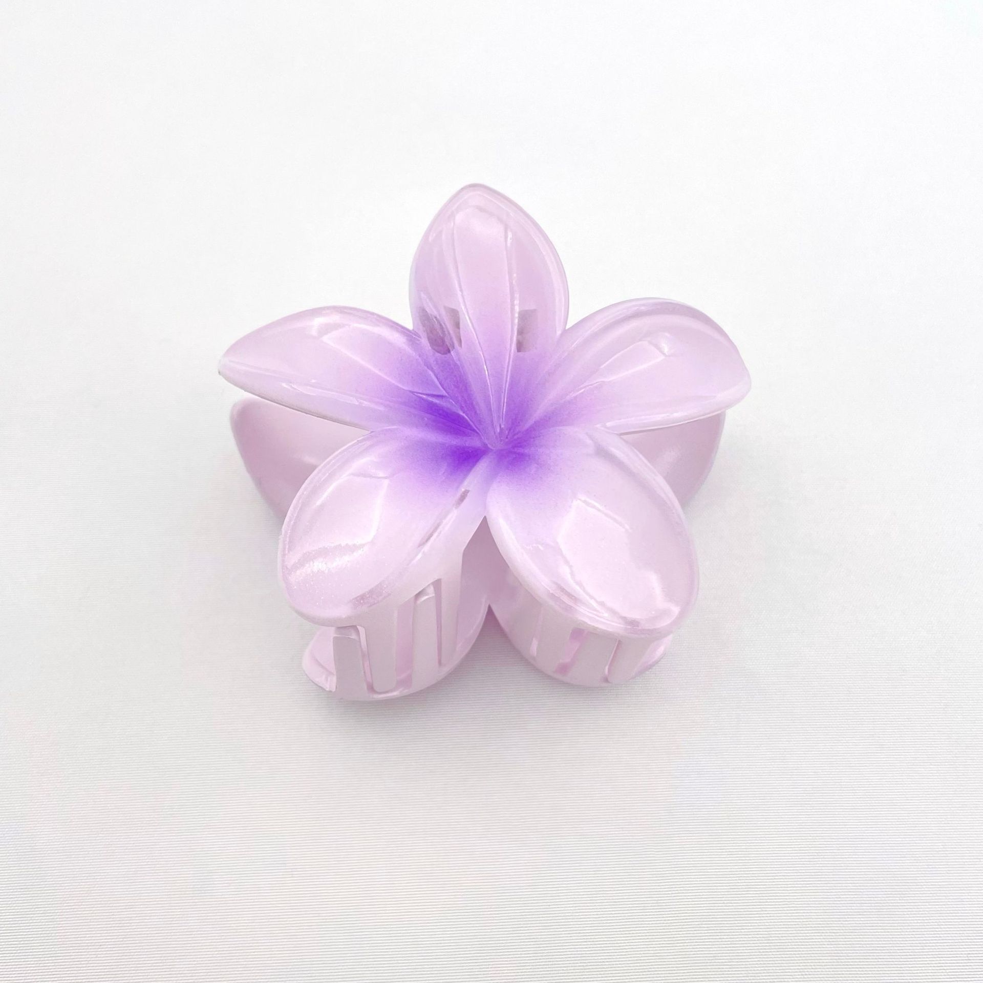 Europe and America Cross Border Plumeria Rubra Grip Holiday Hot Selling Side Catch Barrettes Updo Shark Clip Hair Accessories Wholesale