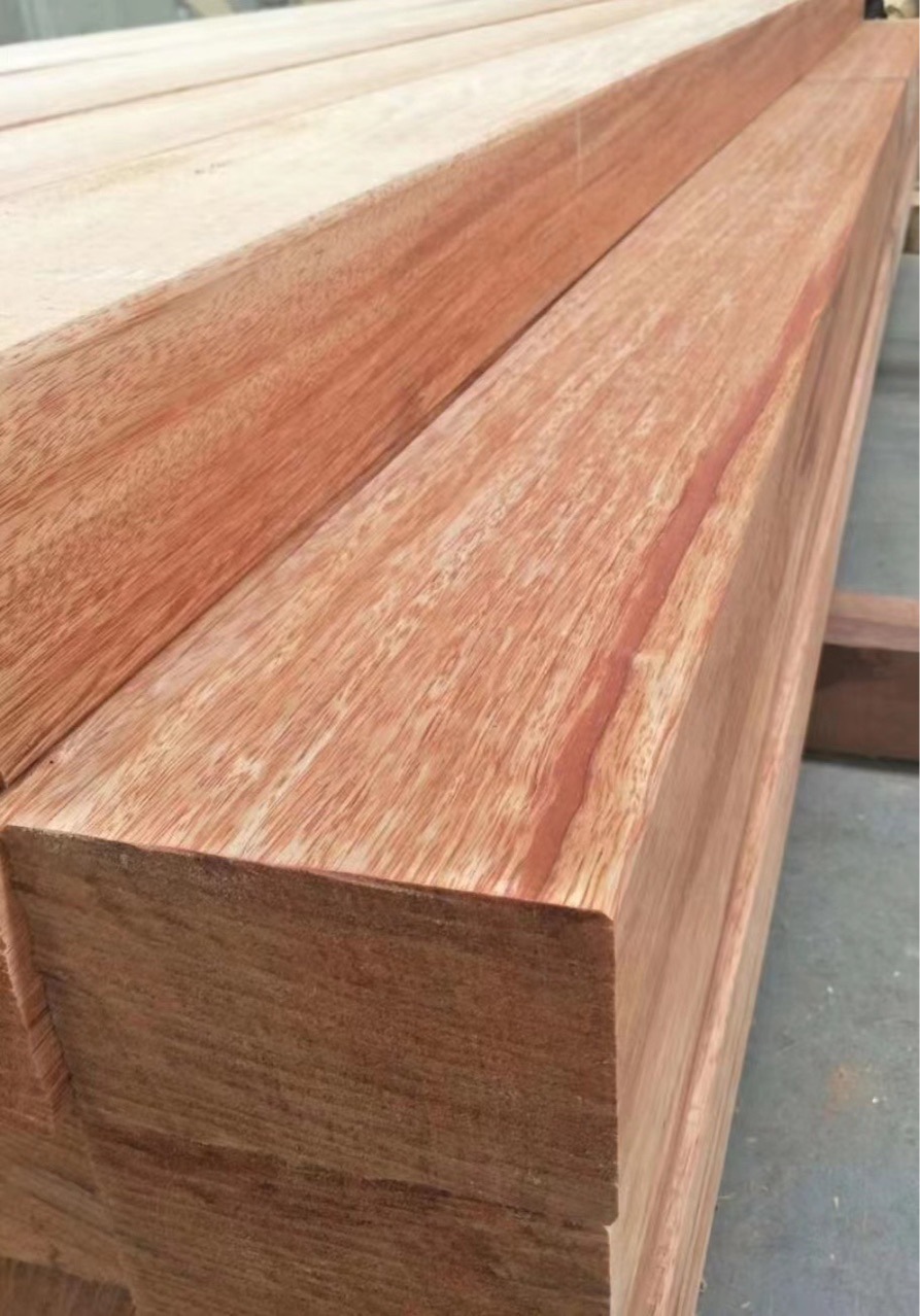 菠萝格防腐木非洲南美户外印尼菠萝格原木板材柳桉木异形扶手