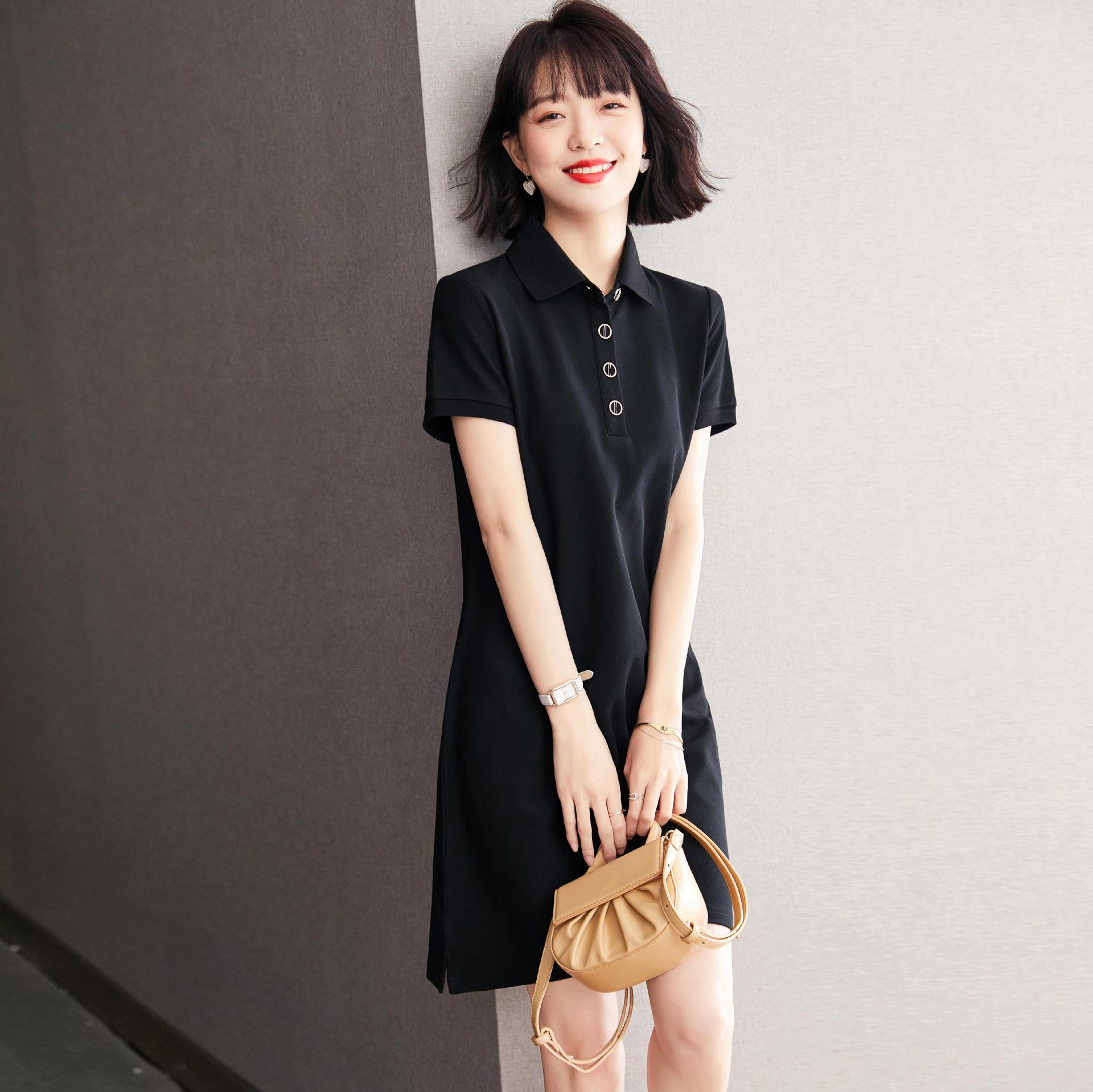 时髦显瘦polo领棉短袖连衣裙女夏金属扣运动休闲风减龄小黑t恤裙