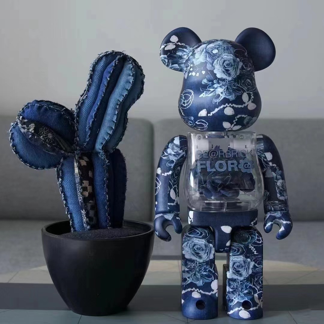 暴力熊永生花蓝色玫瑰花情人节七夕单宁肚中花潮玩bearbrick400%