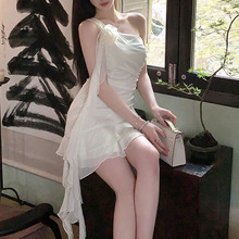 发华厂2024夏季新款白色斜肩雪纺连衣裙收腰短款仙女蛋糕裙含花朵