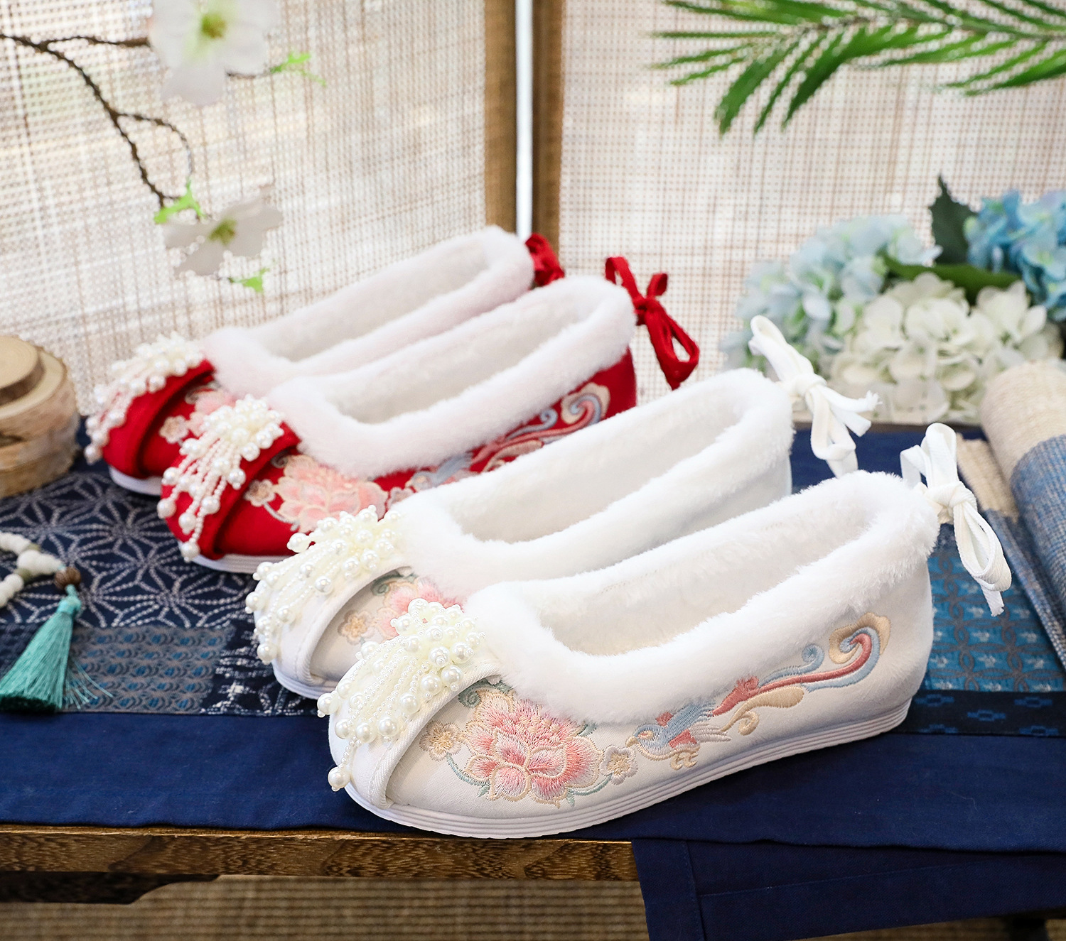 汉服鞋 翘头 玉色 古风中式婚鞋红色珍珠秀禾鞋古装新娘鞋绣花鞋