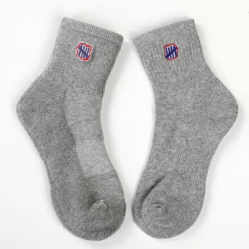 undefeated不败五道杠男女中筒加厚毛巾底春秋季潮牌篮球运动袜子