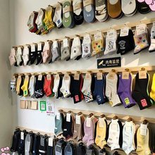 袜子展示架货架服装店挂墙童装店店铺挂饰品架子帽子陈列上墙木架