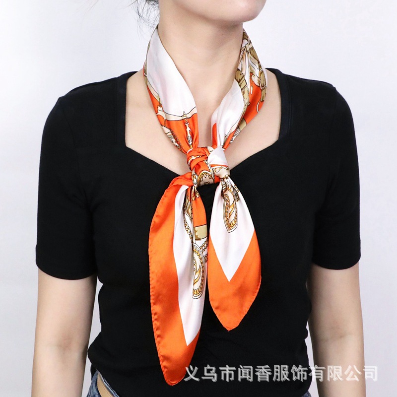 2023 Autumn and Winter New Fashion Chain Silk Scarf 70x70 Square Scarf Stewardess Business Ol Commuter Scarf Decorations Scarf