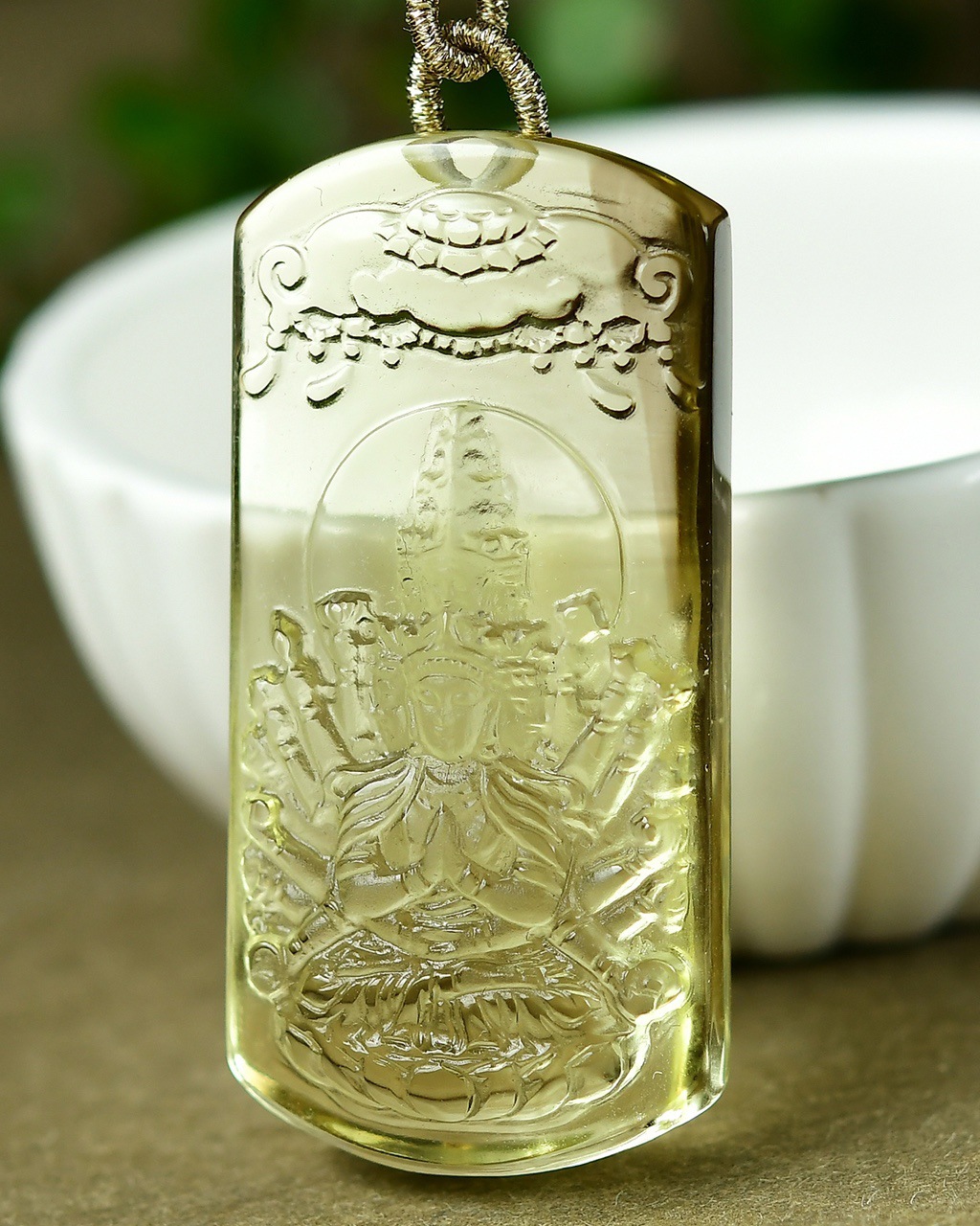 精品天然黄水晶千手观音牌吊坠项坠毛衣链男生款礼物饰品-阿里巴巴