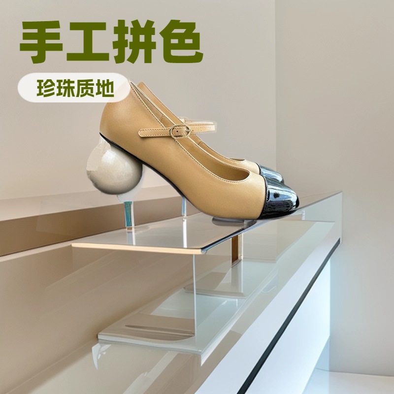 2025新款秋季小香风圆头法式珍珠高根拼色真皮浅口一字扣时尚单鞋