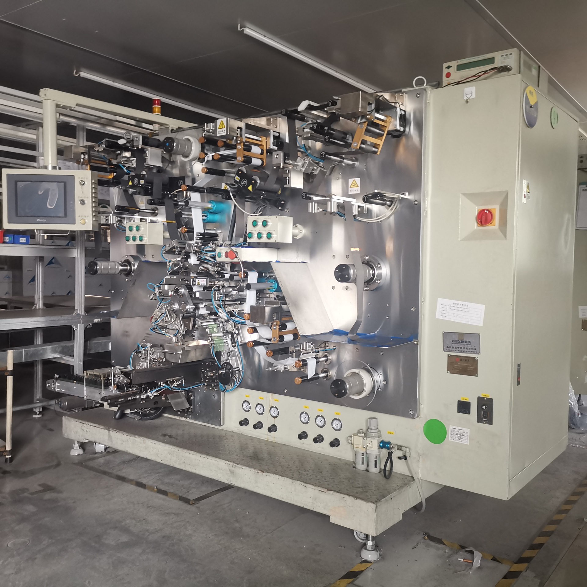 二手圆柱三头全自动卷绕机 锂电池正负极片高速卷绕机