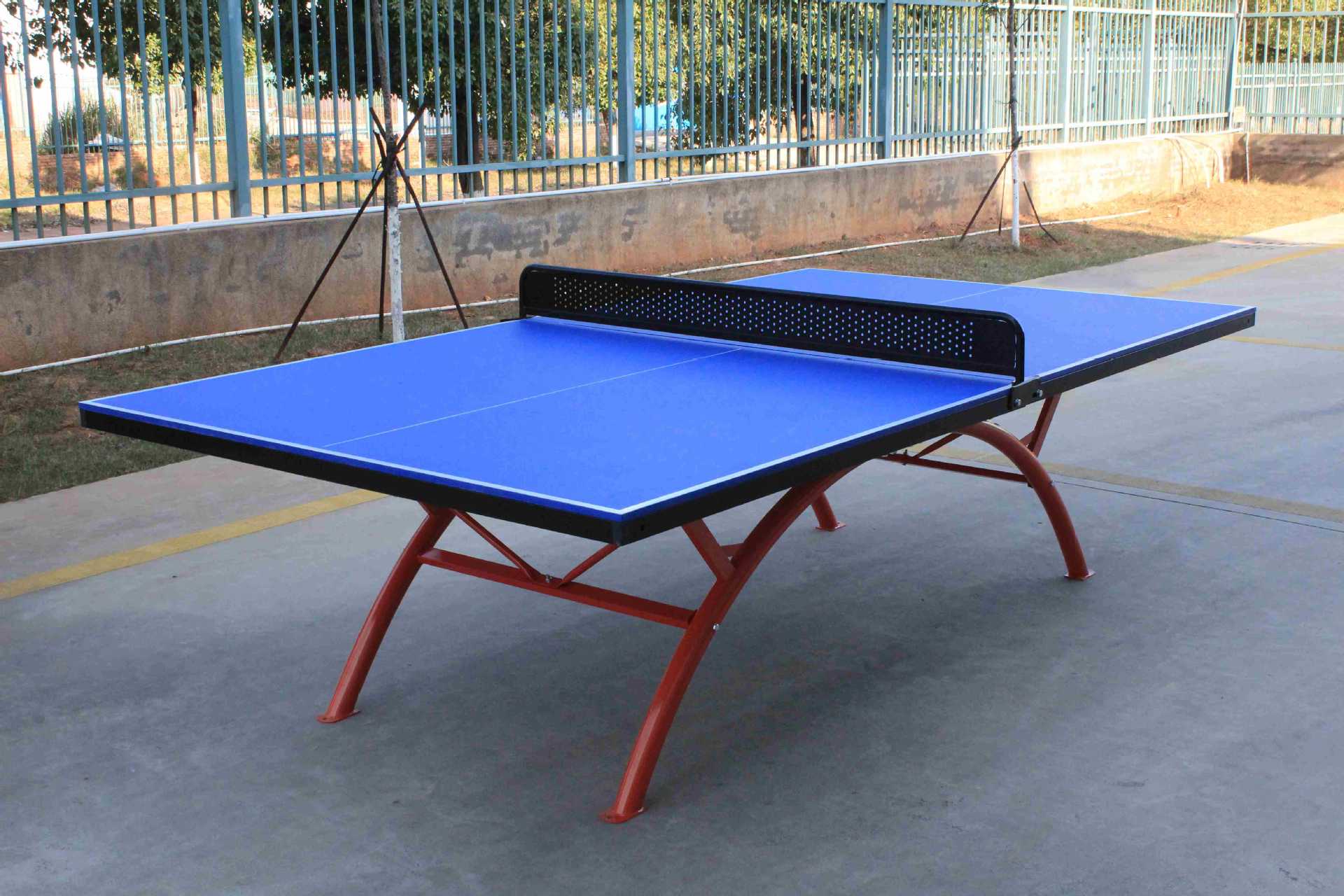 厂家批发smc标准户外乒乓球台新款彩虹腿防水防晒面板